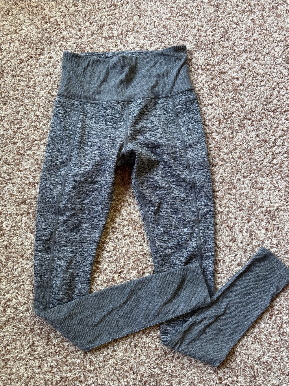 Athleta Exhale Heel Tight size small